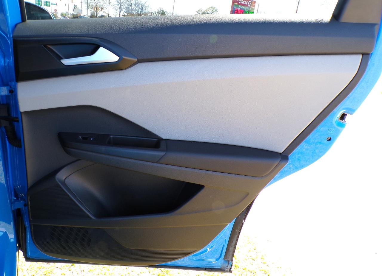 Volkswagen Taos SE 2022