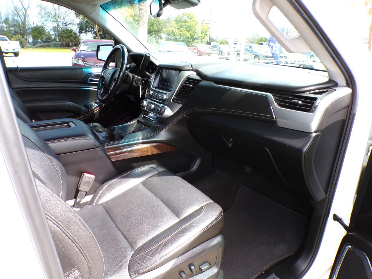 Chevrolet Suburban LT 2018