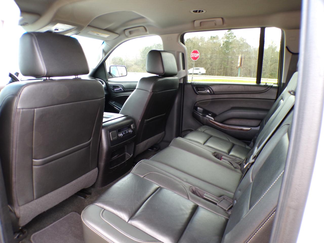 Chevrolet Suburban LT 2018