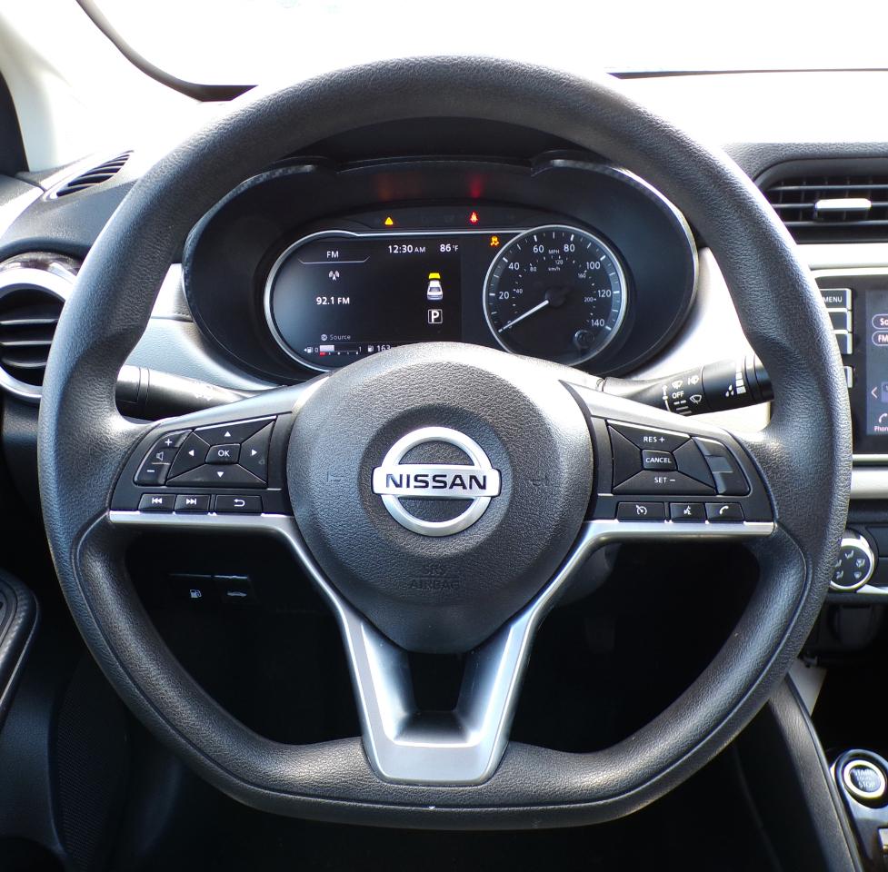 Nissan Versa SV 2022