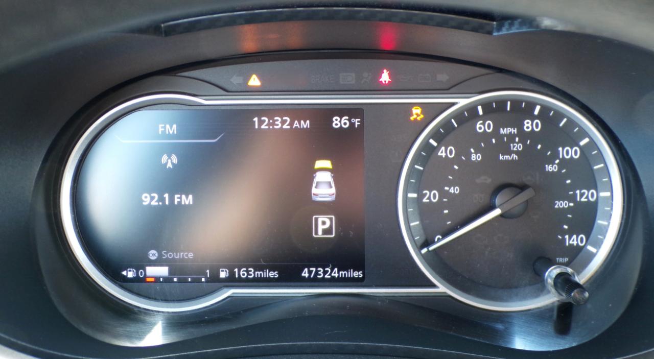 Nissan Versa SV 2022