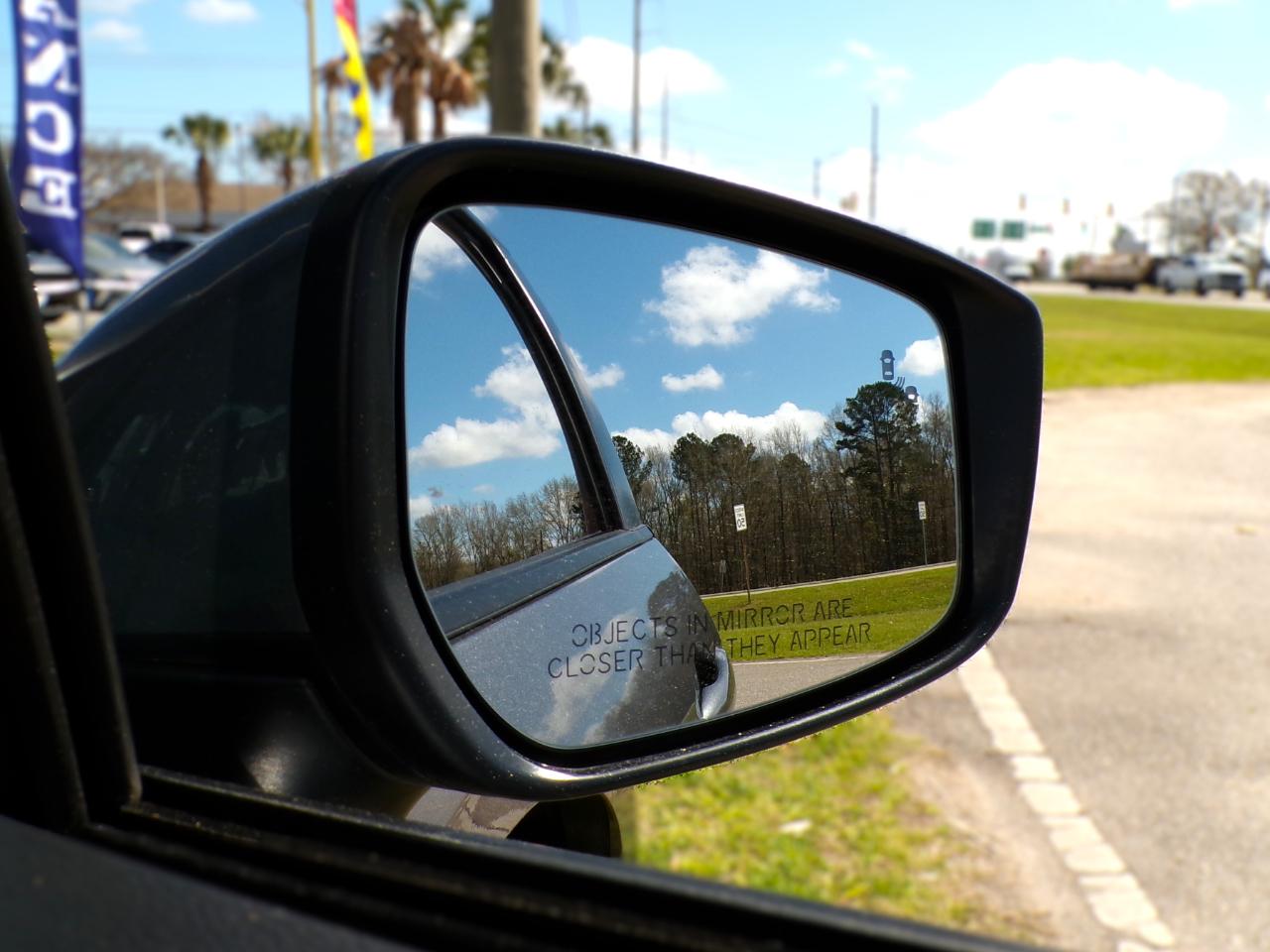 Nissan Versa SV 2022