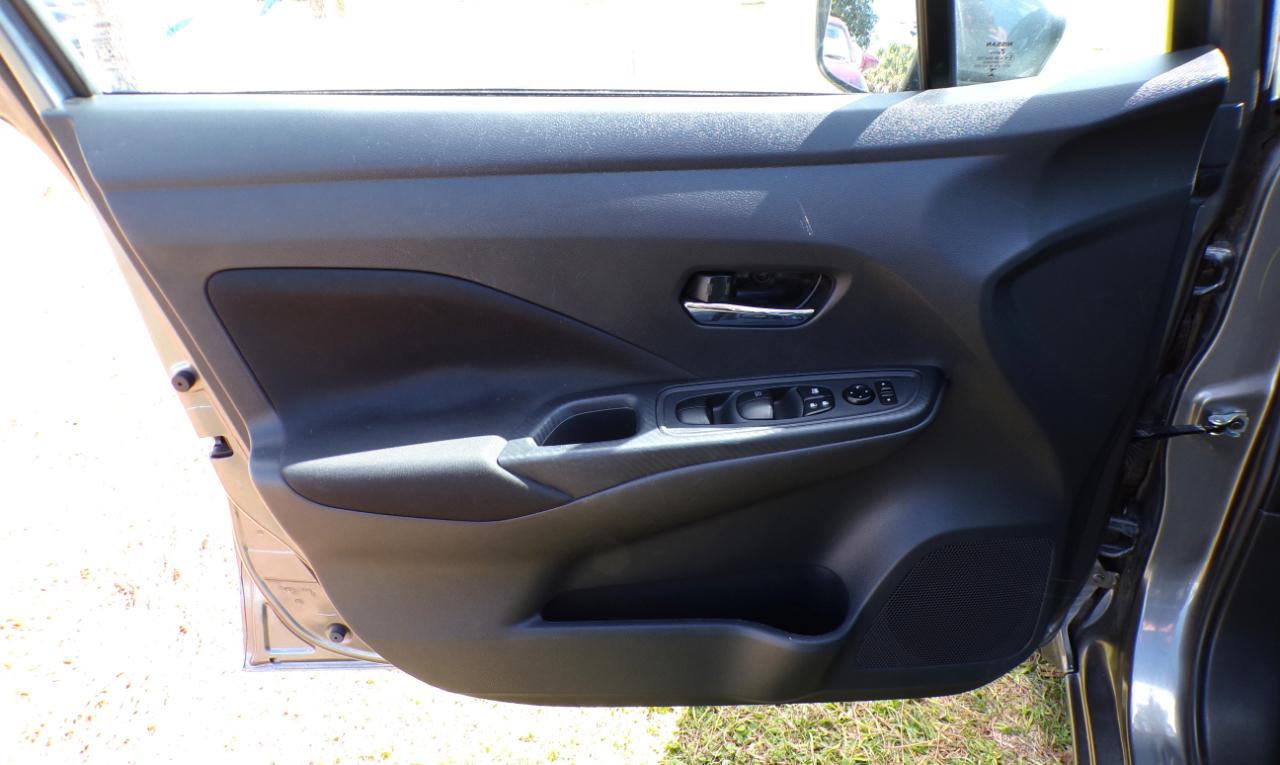 Nissan Versa SV 2022