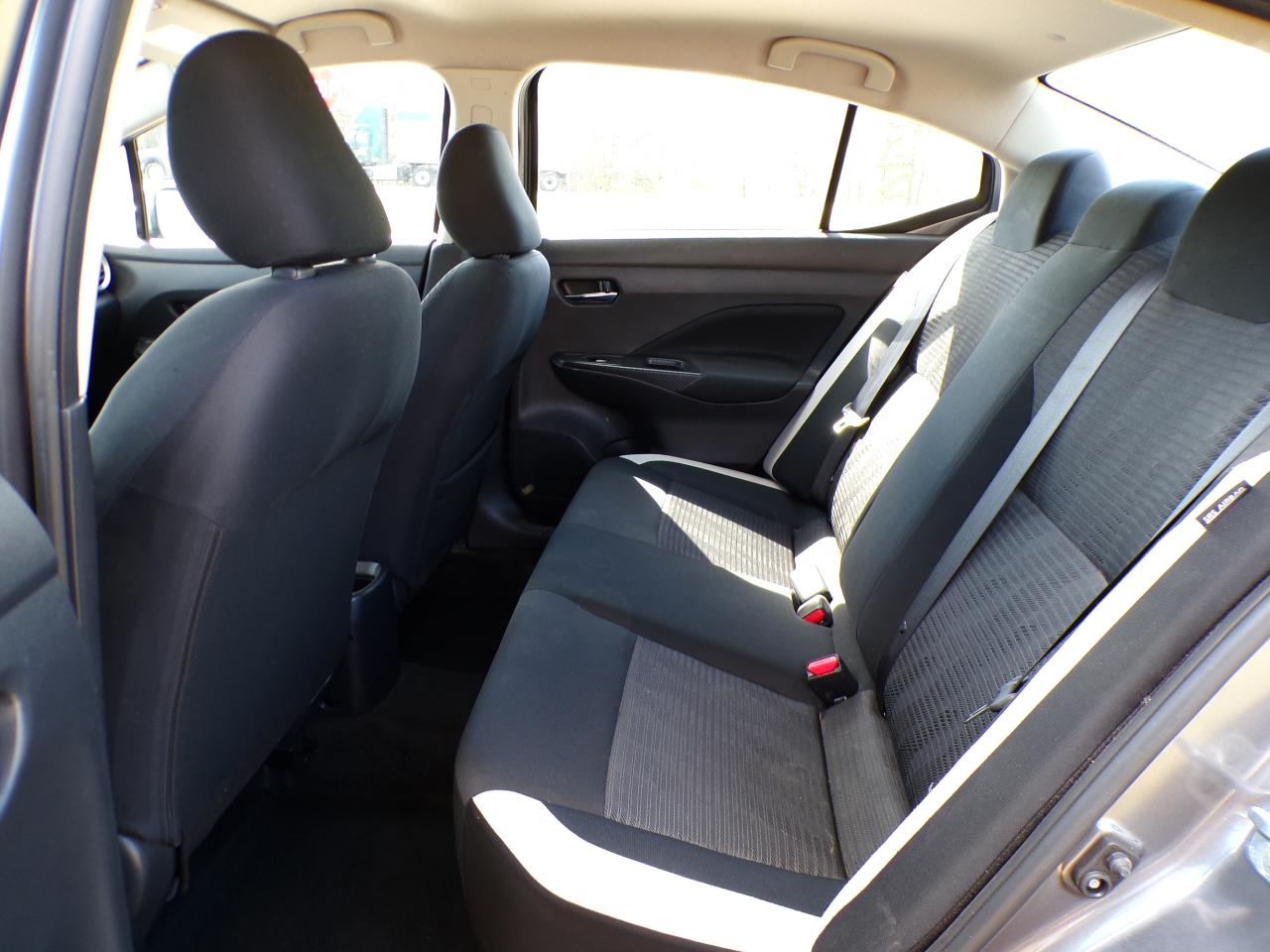 Nissan Versa SV 2022