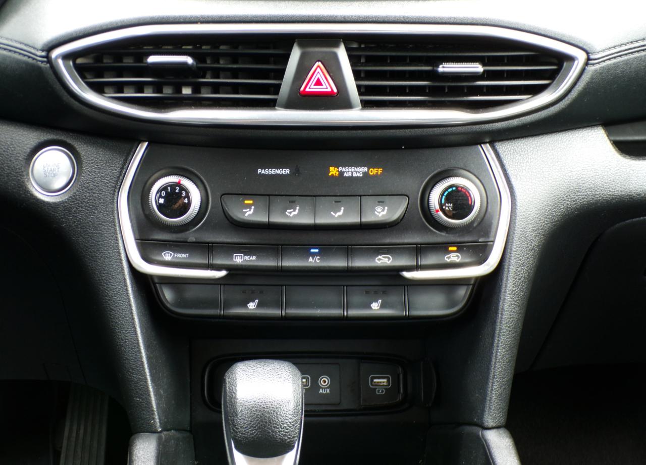 Hyundai Santa Fe SEL 2019