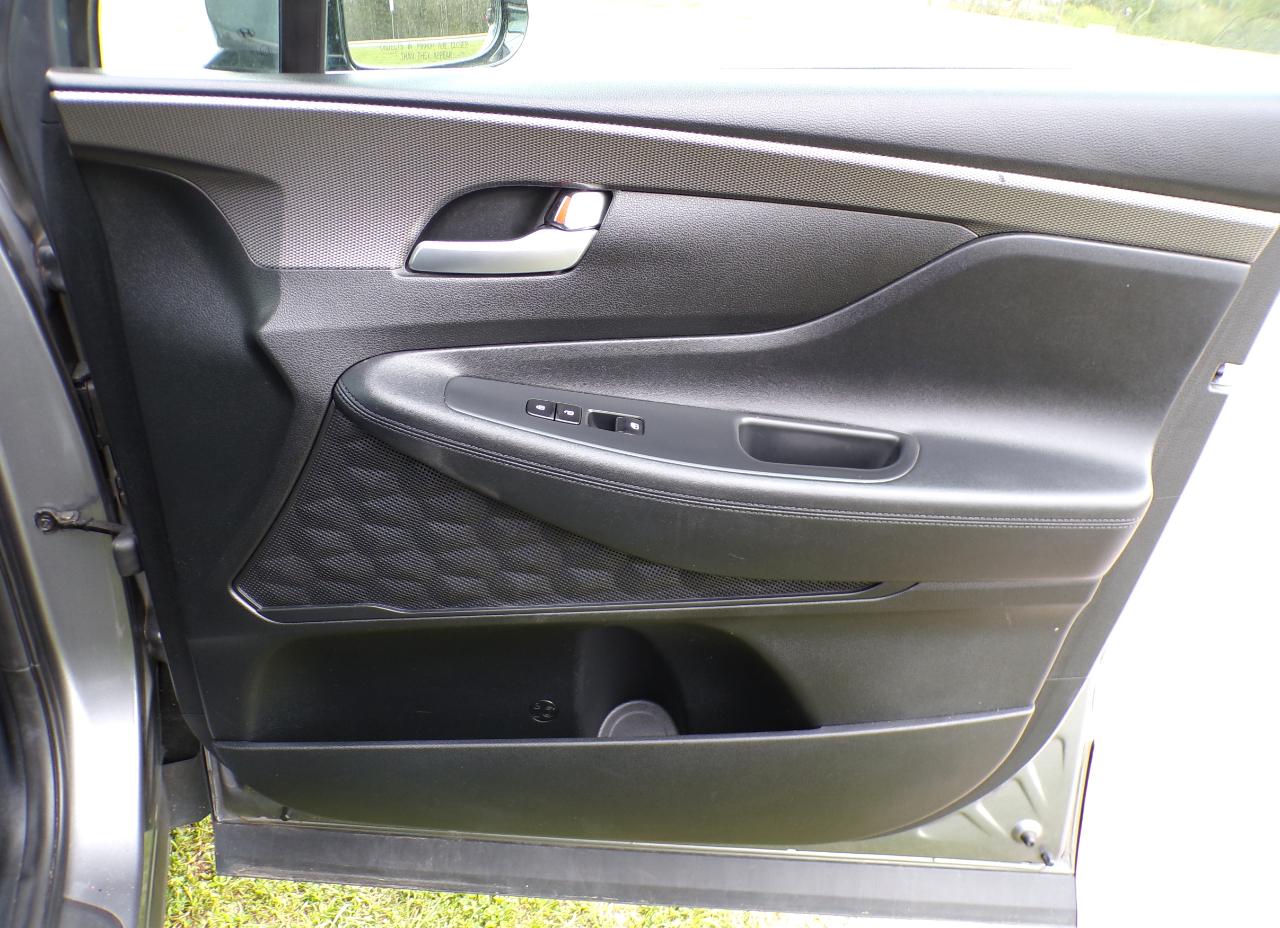 Hyundai Santa Fe SEL 2019