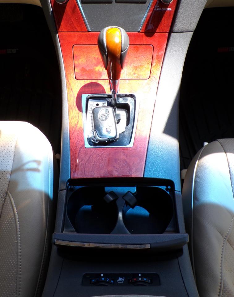 Lexus ES 350 Sedan 2011