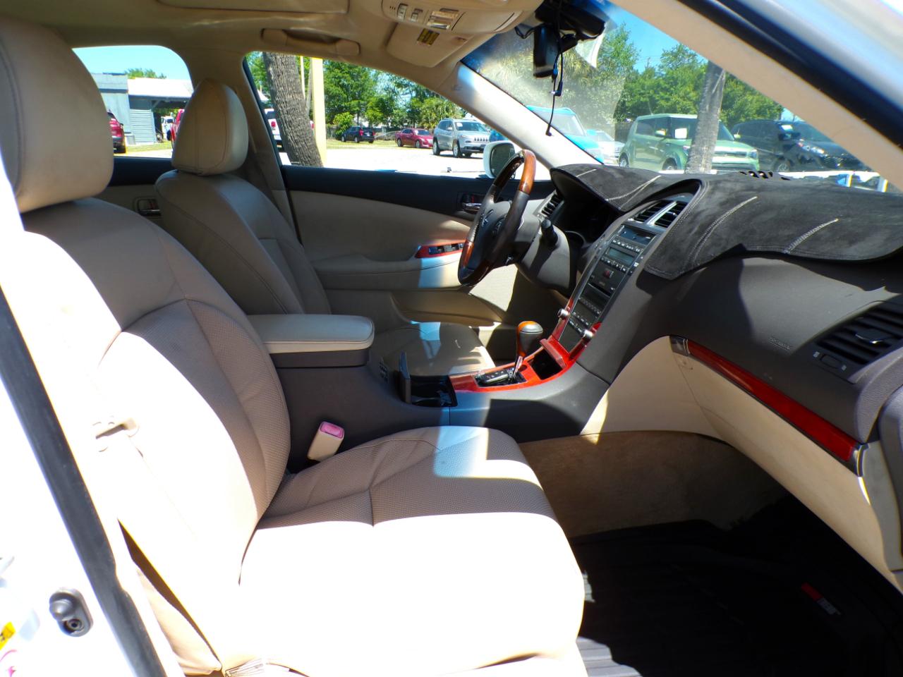 Lexus ES 350 Sedan 2011