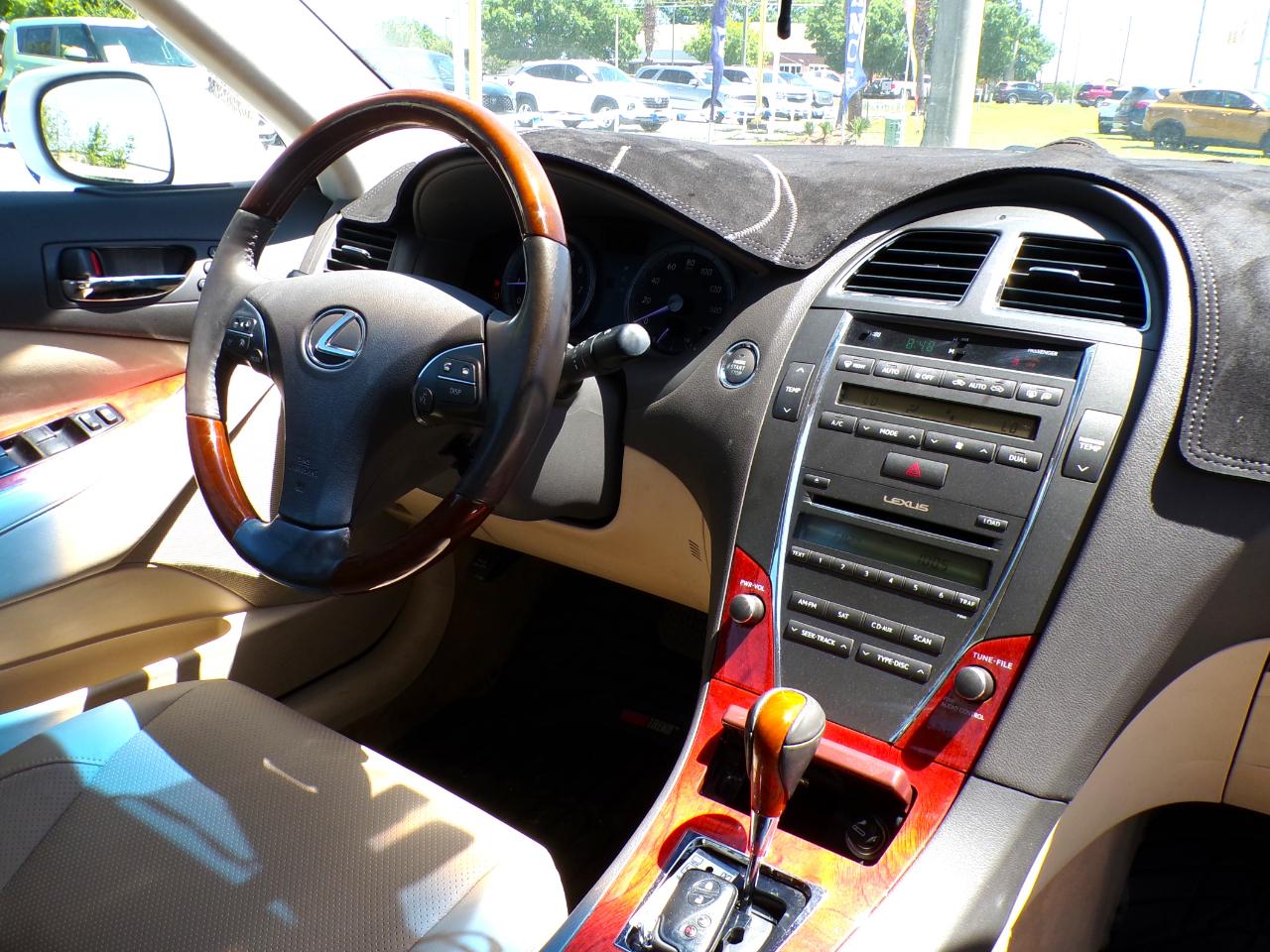 Lexus ES 350 Sedan 2011