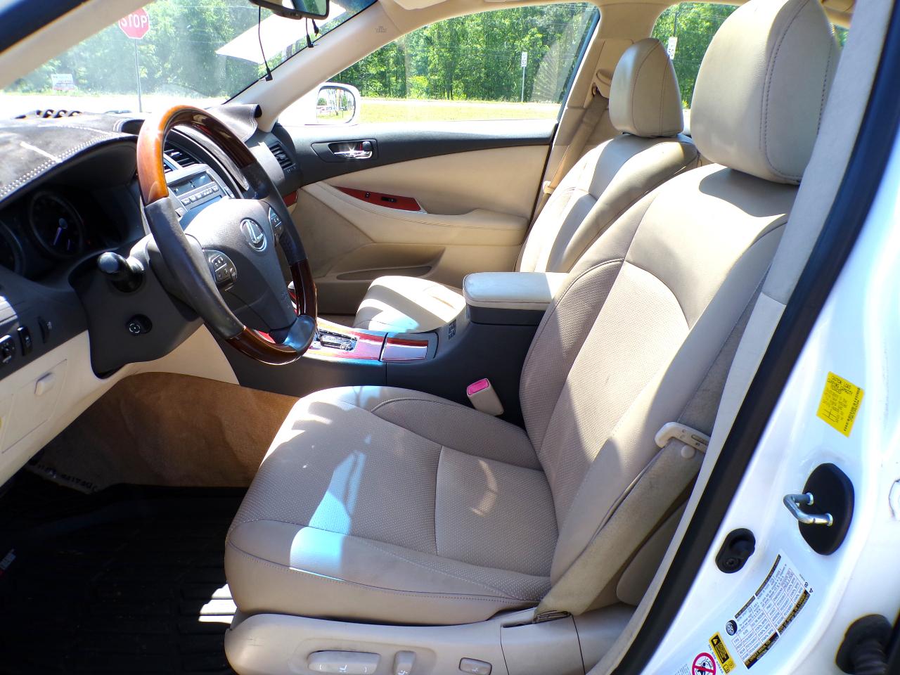 Lexus ES 350 Sedan 2011