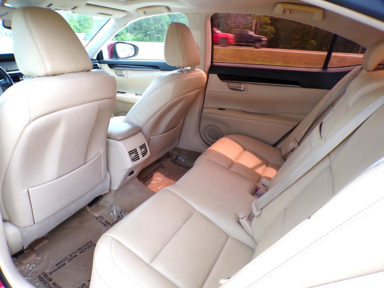 Lexus ES 350 Sedan 2014