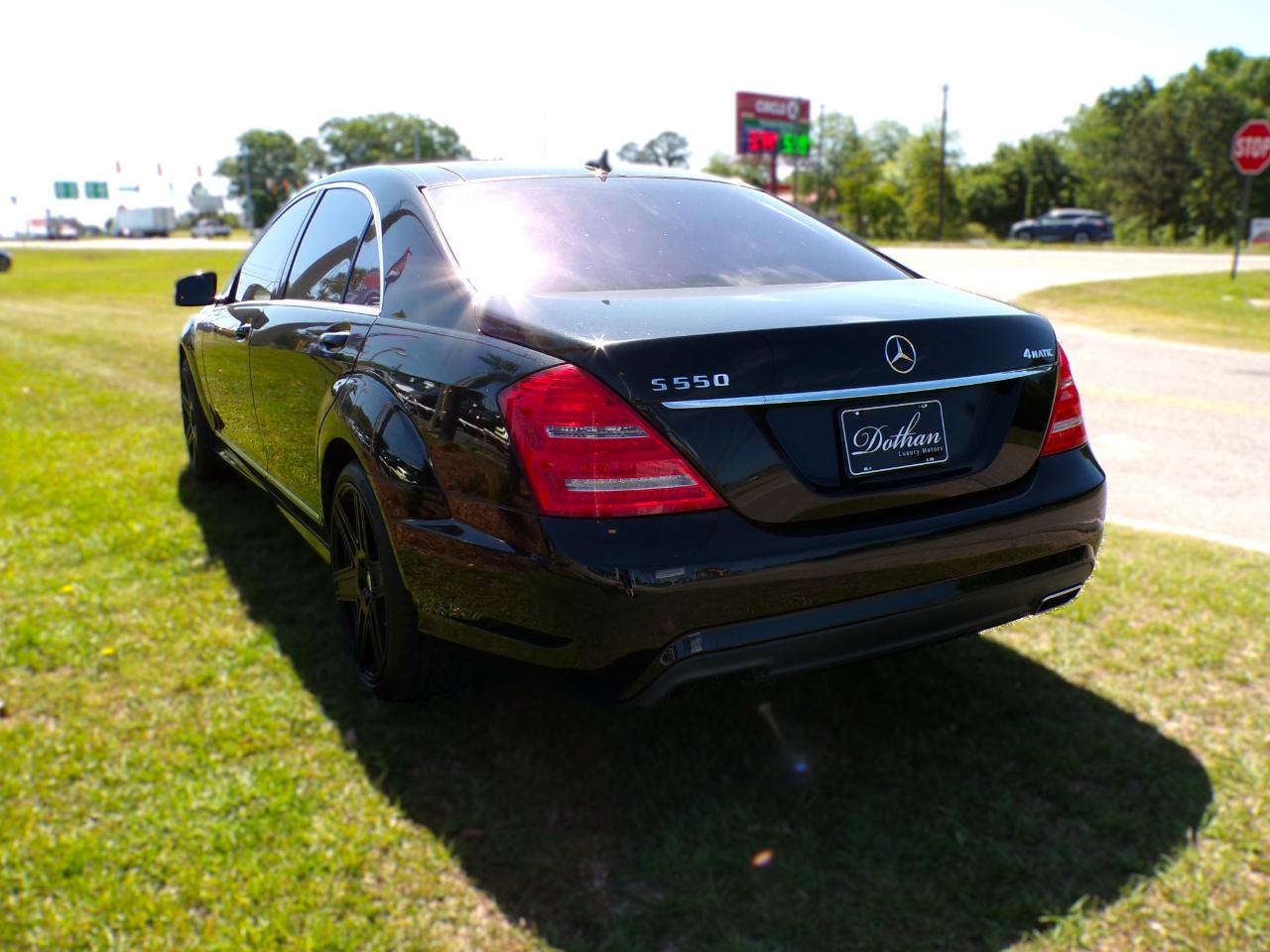 Mercedes-Benz S-Class S550 4-MATIC 2013