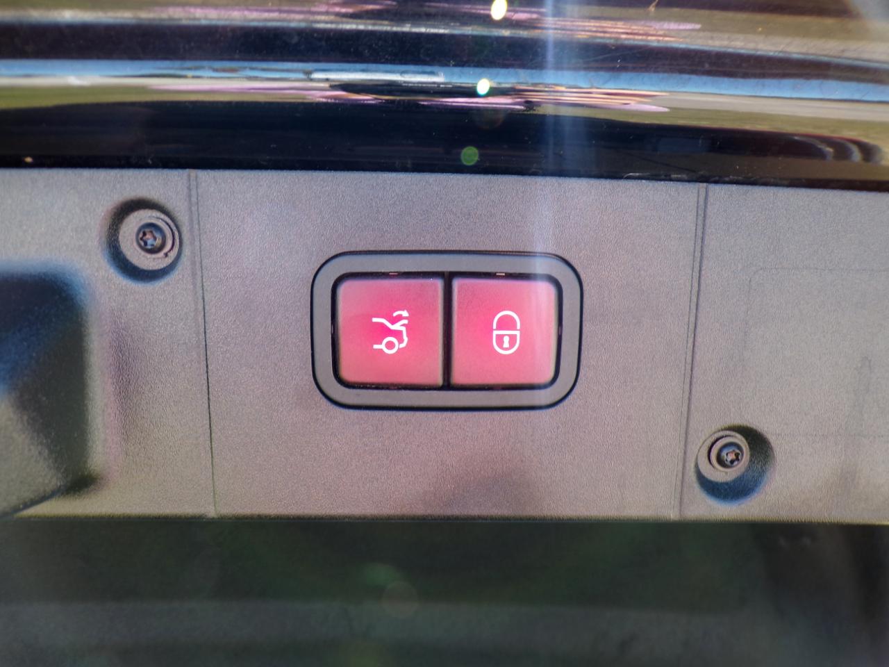 Mercedes-Benz S-Class S550 4-MATIC 2013