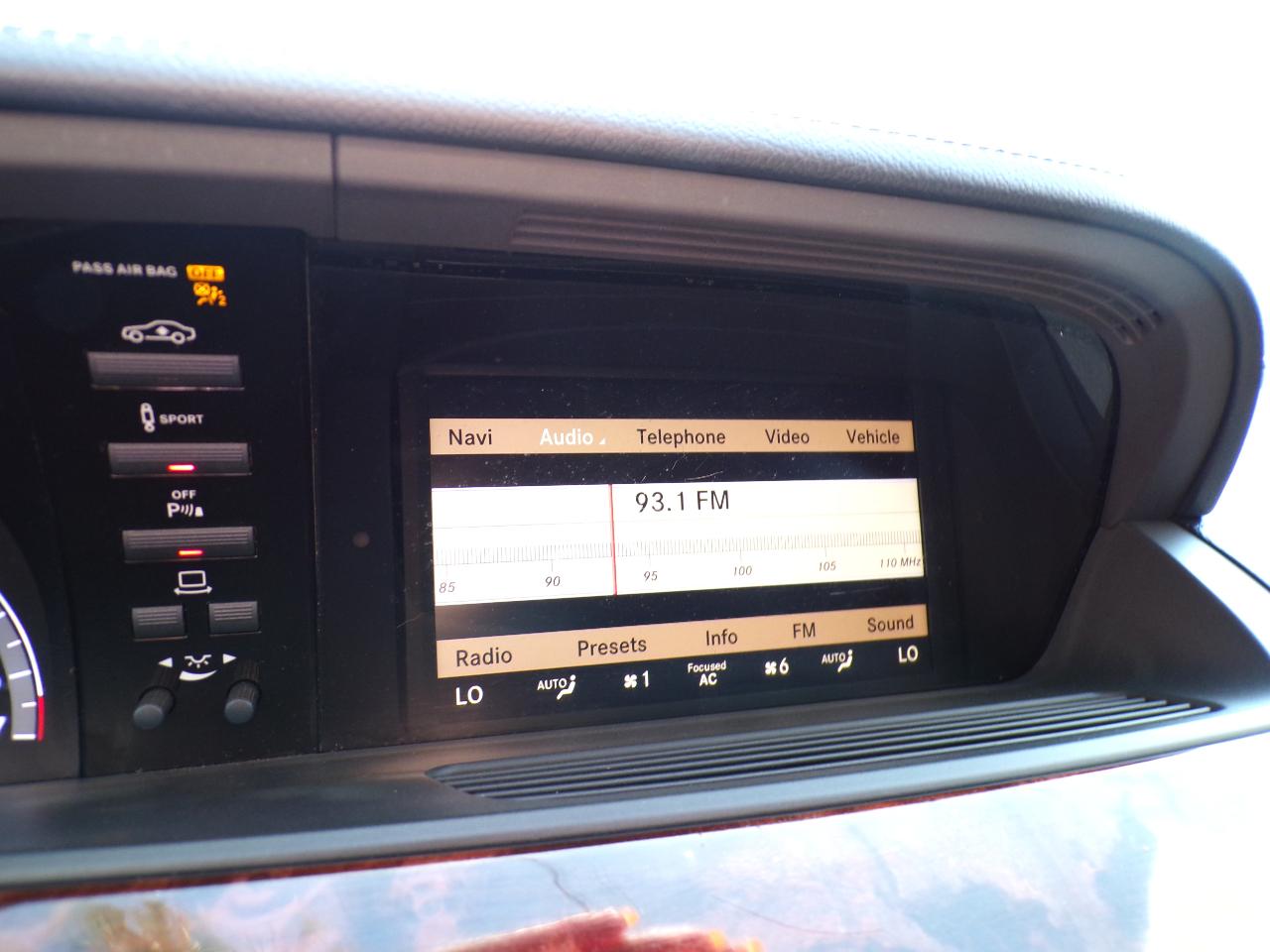 Mercedes-Benz S-Class S550 4-MATIC 2013