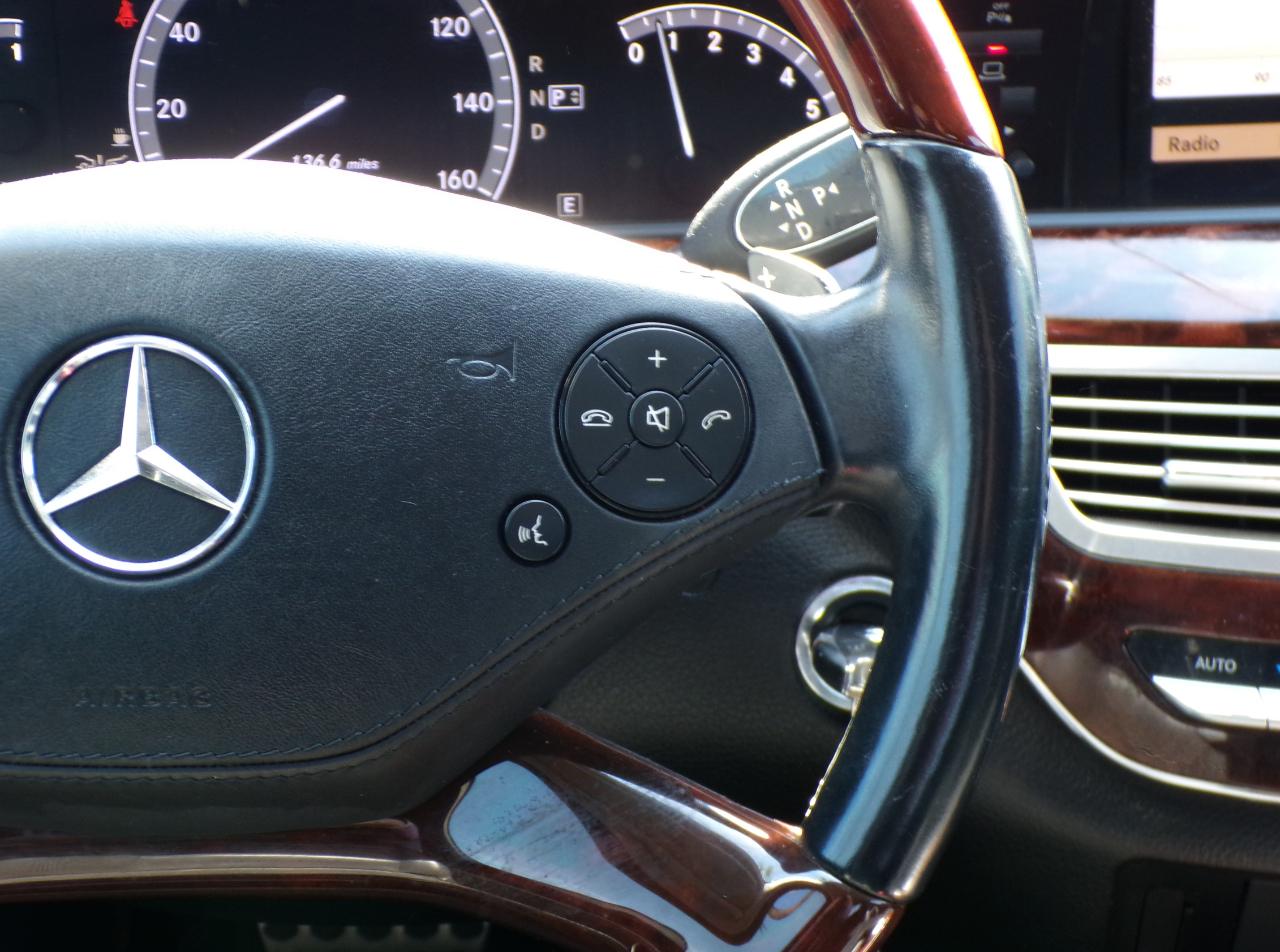 Mercedes-Benz S-Class S550 4-MATIC 2013