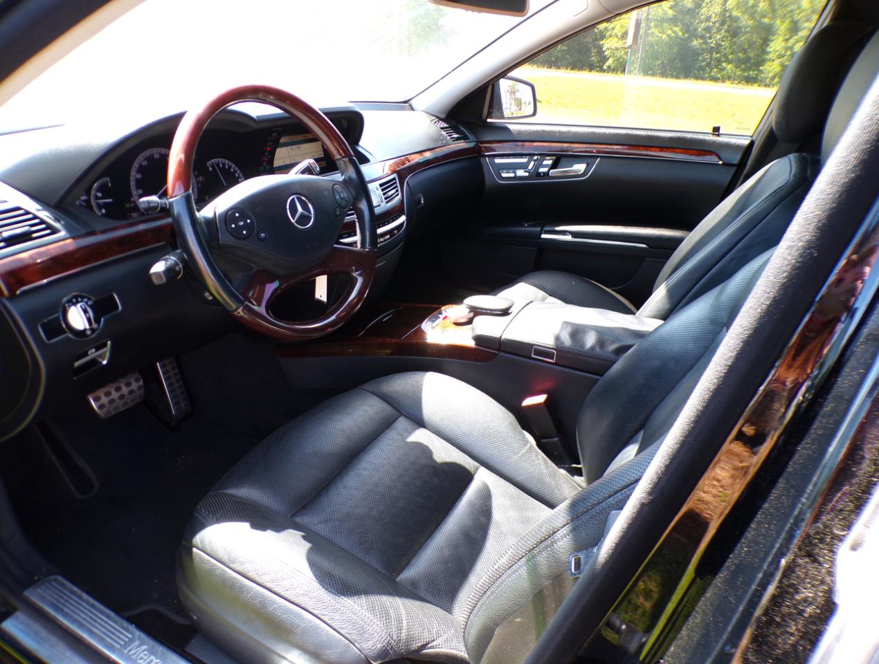 Mercedes-Benz S-Class S550 4-MATIC 2013