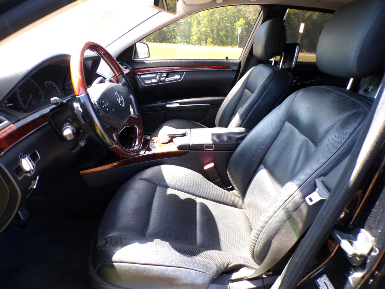 Mercedes-Benz S-Class S550 4-MATIC 2013