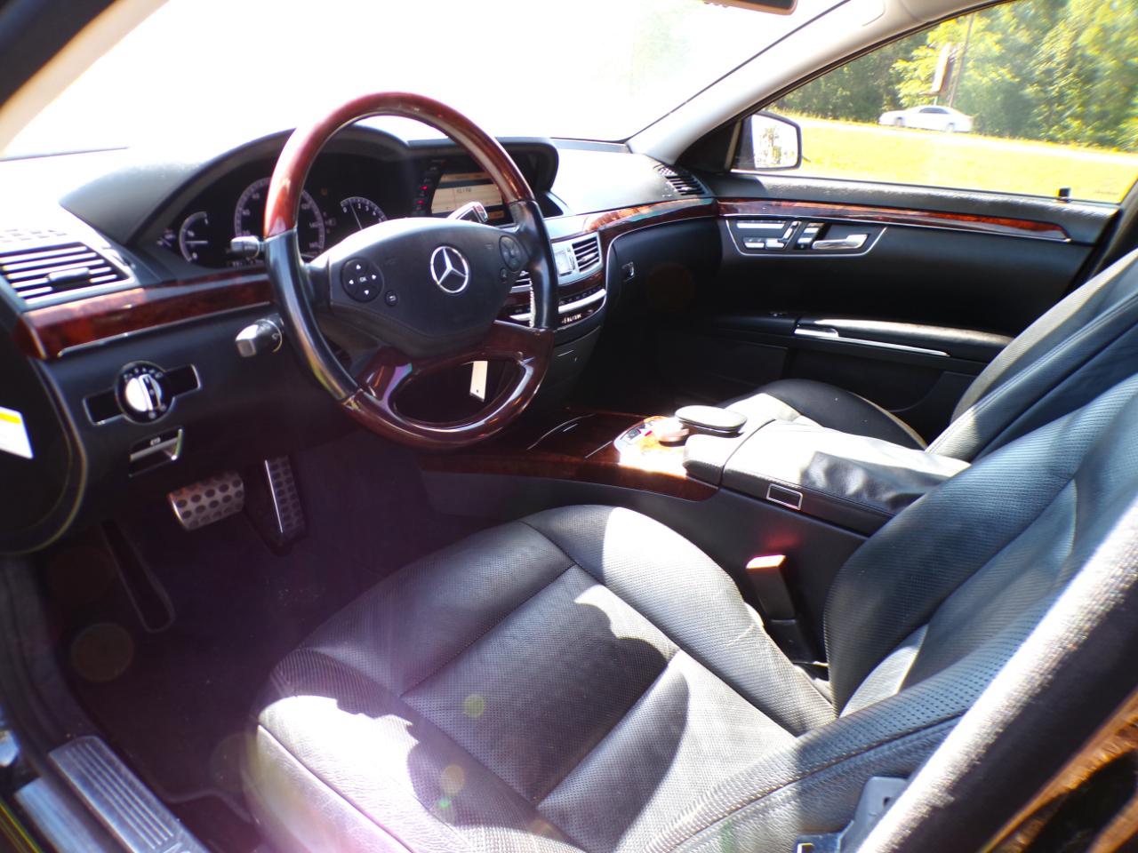 Mercedes-Benz S-Class S550 4-MATIC 2013