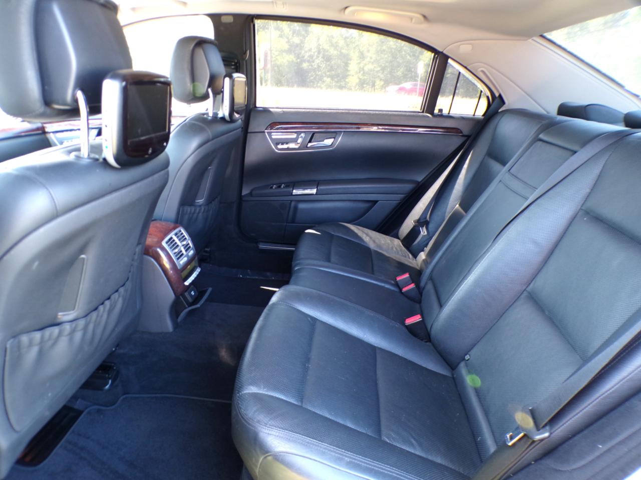 Mercedes-Benz S-Class S550 4-MATIC 2013