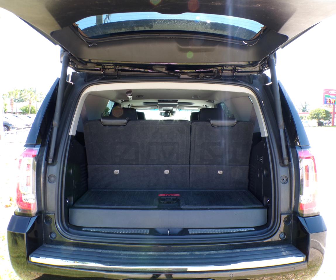 GMC Yukon Denali 4WD 2017