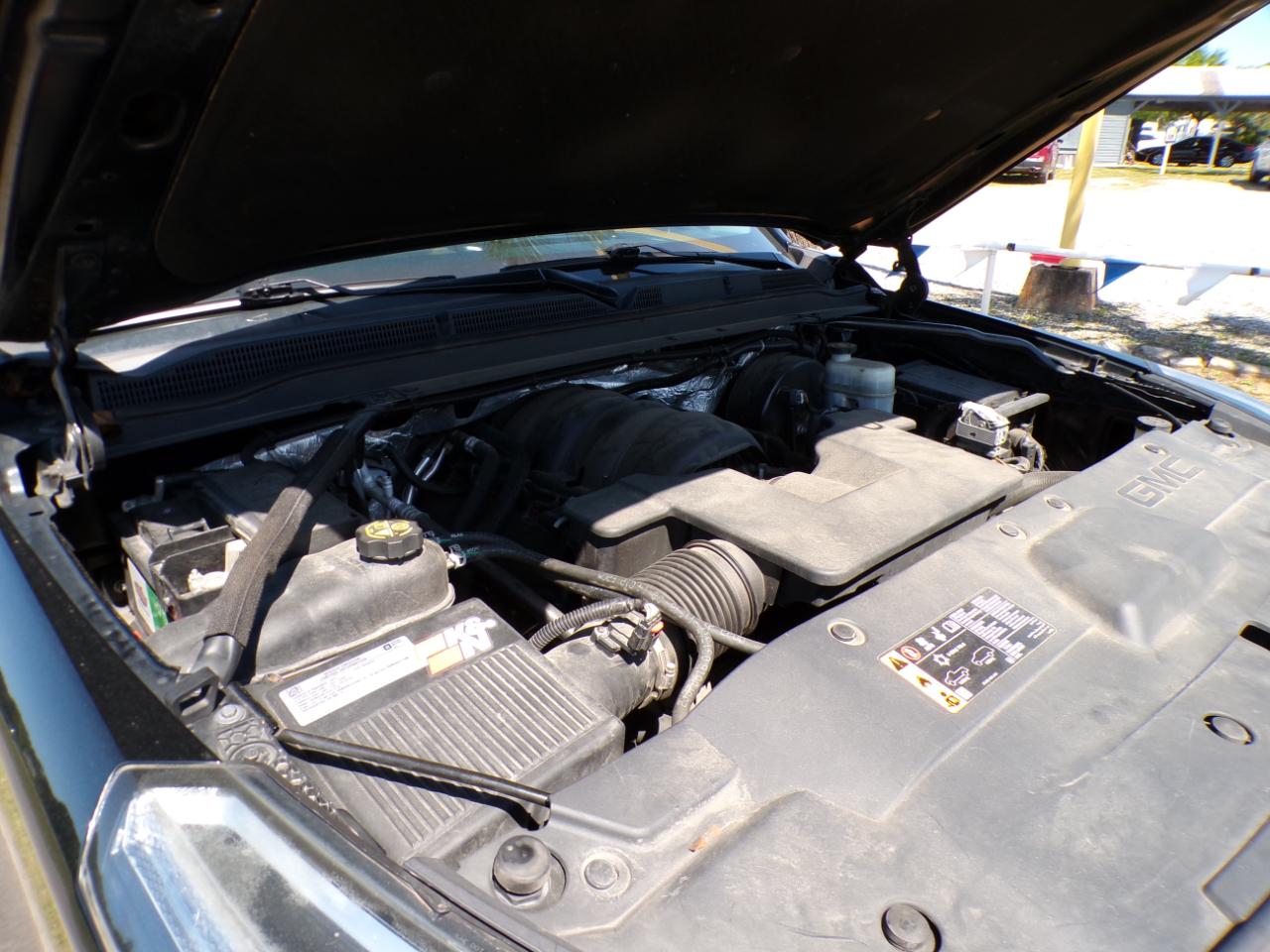 GMC Yukon Denali 4WD 2017