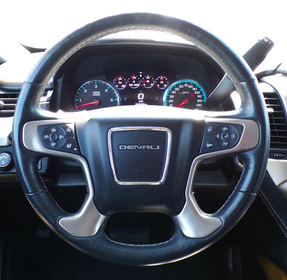 GMC Yukon Denali 4WD 2017