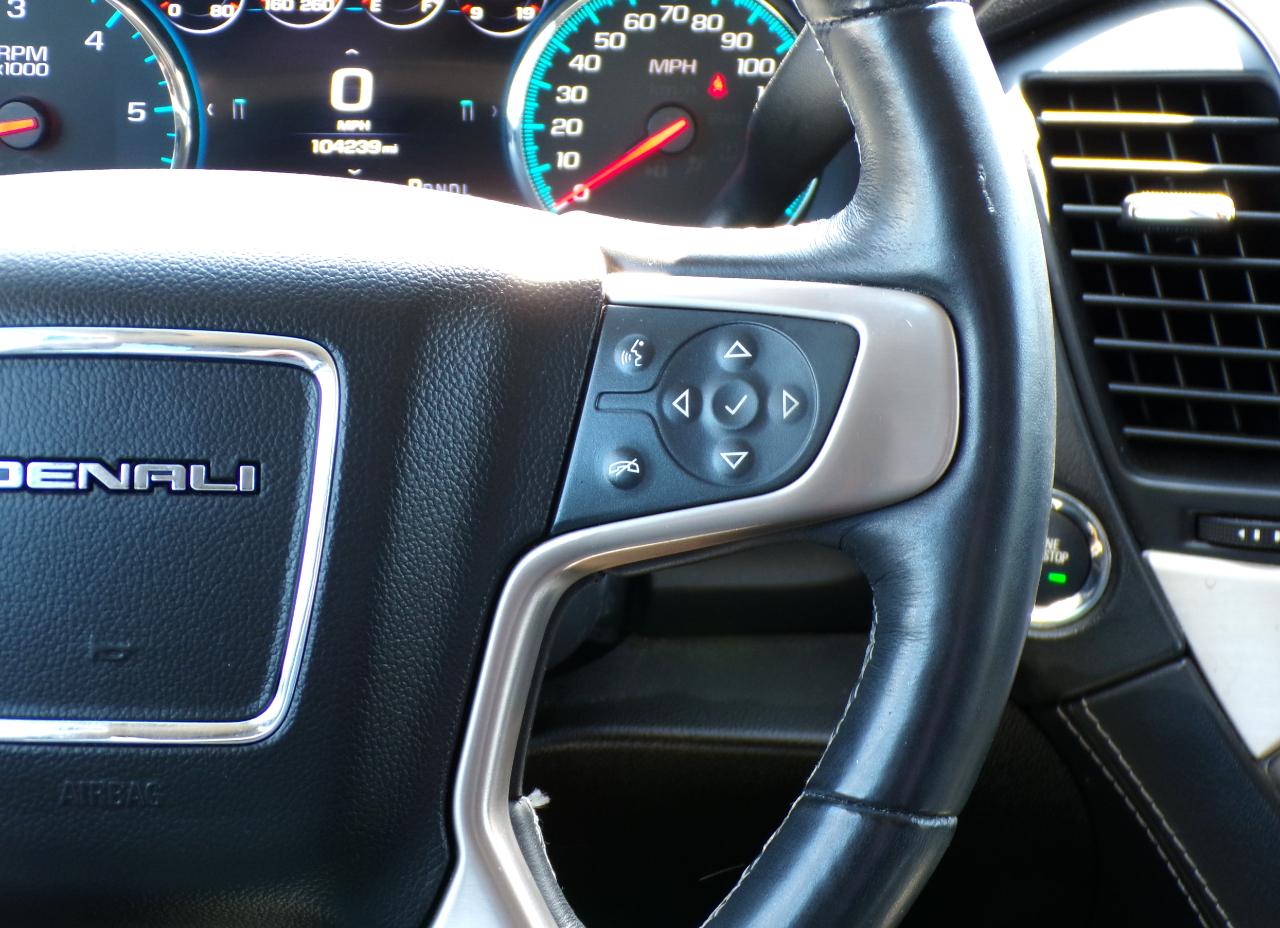 GMC Yukon Denali 4WD 2017