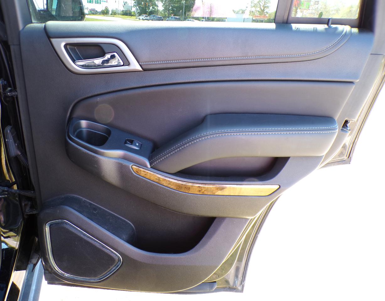 GMC Yukon Denali 4WD 2017