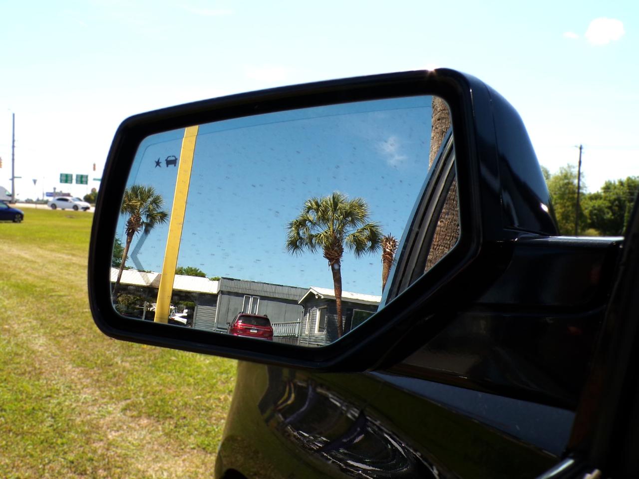 GMC Yukon Denali 4WD 2017