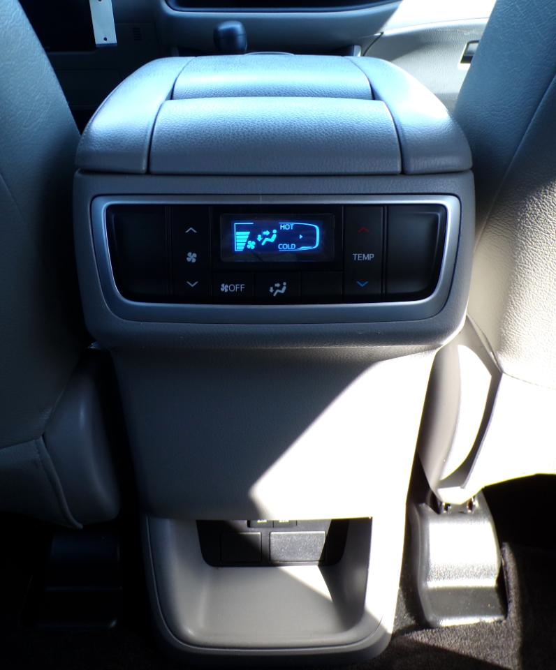 Toyota Highlander LE 2017