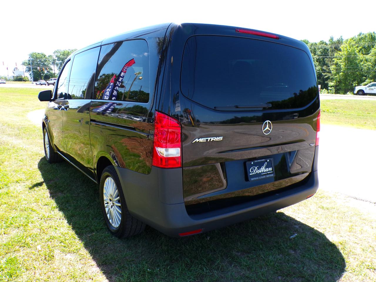 Mercedes-Benz Metris Passenger Van 2021