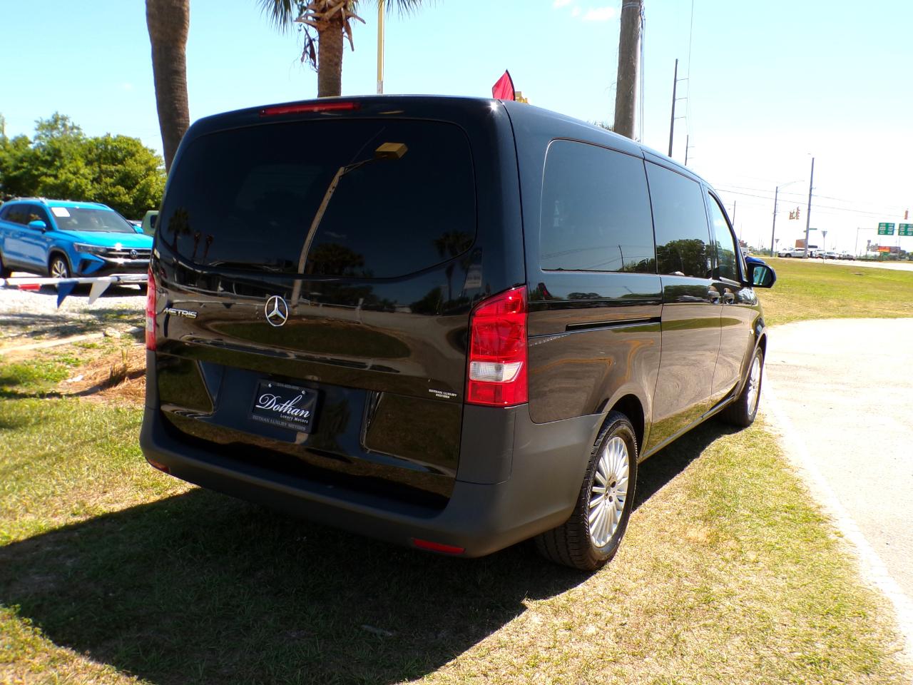 Mercedes-Benz Metris Passenger Van 2021