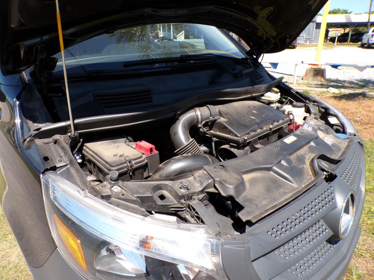 Mercedes-Benz Metris Passenger Van 2021