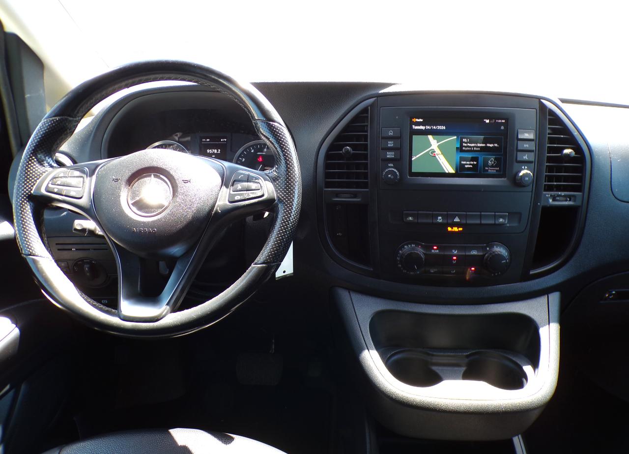 Mercedes-Benz Metris Passenger Van 2021