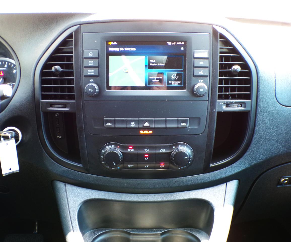 Mercedes-Benz Metris Passenger Van 2021