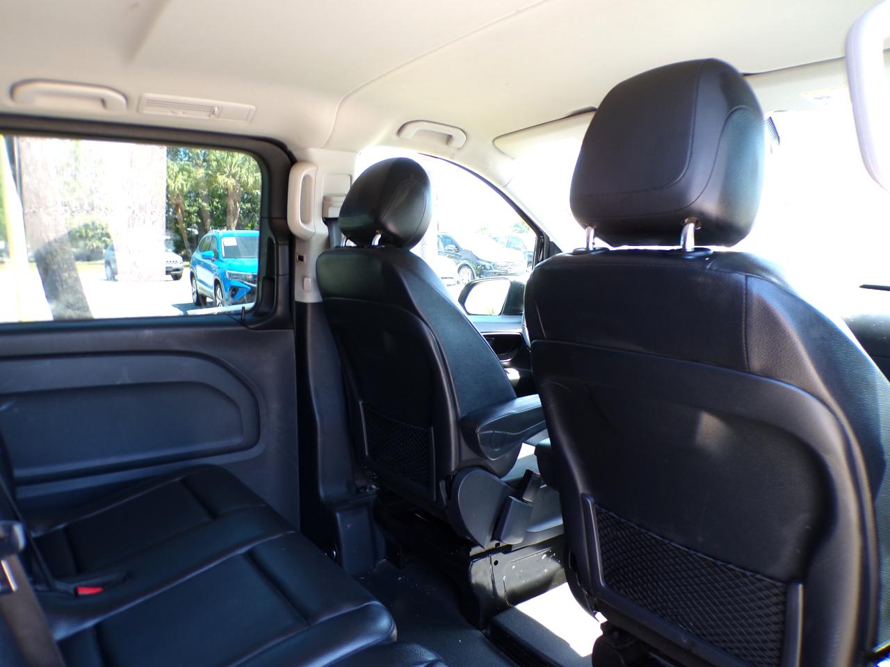 Mercedes-Benz Metris Passenger Van 2021