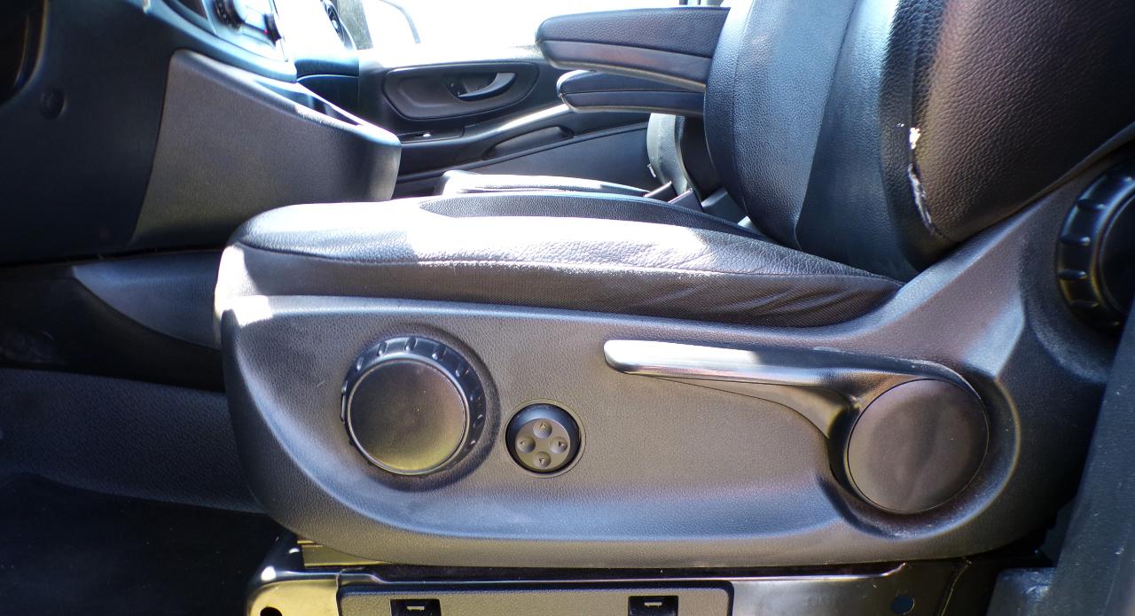 Mercedes-Benz Metris Passenger Van 2021