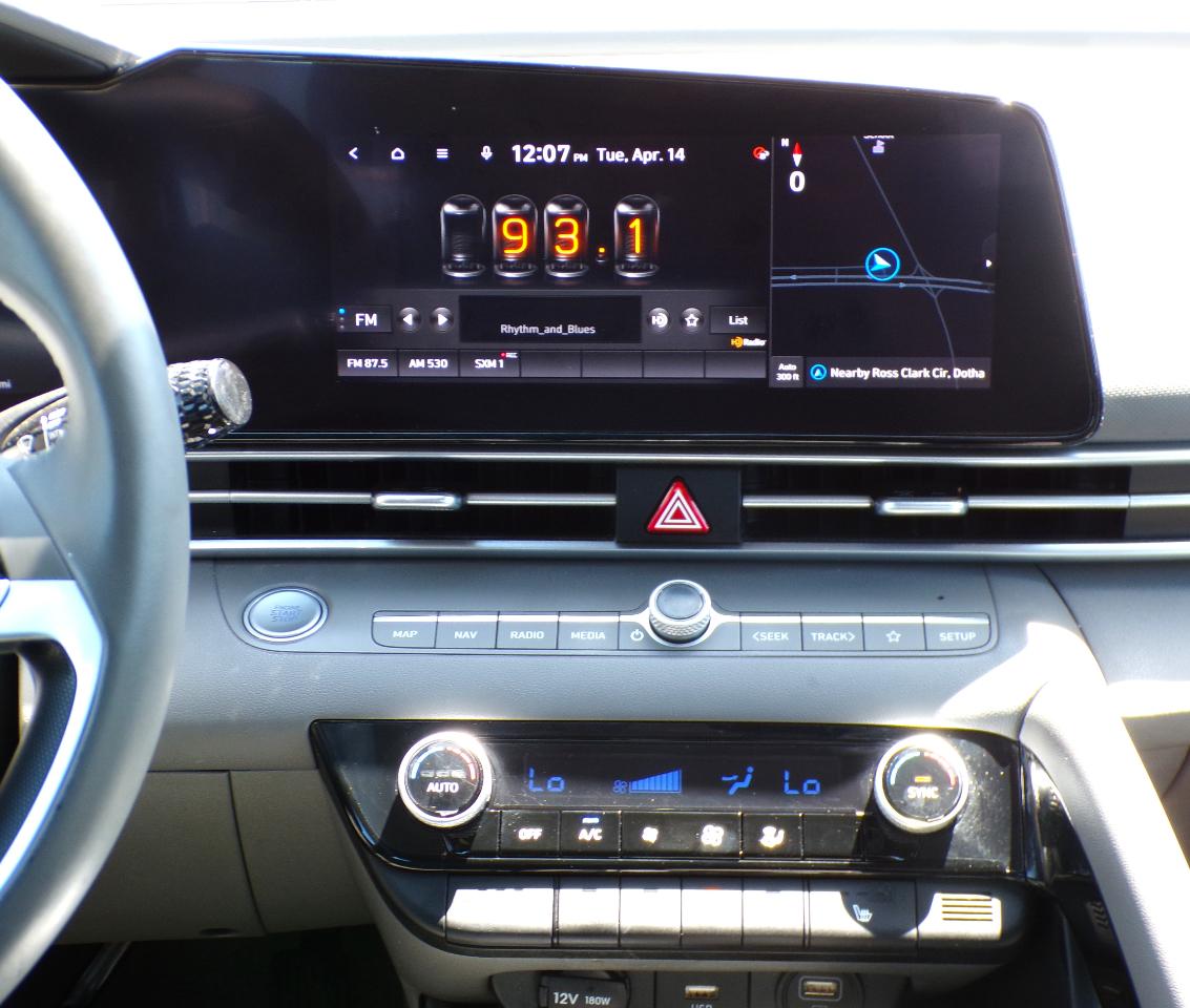 Hyundai Elantra SEL 2023