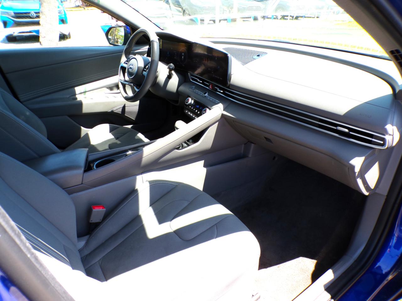 Hyundai Elantra SEL 2023