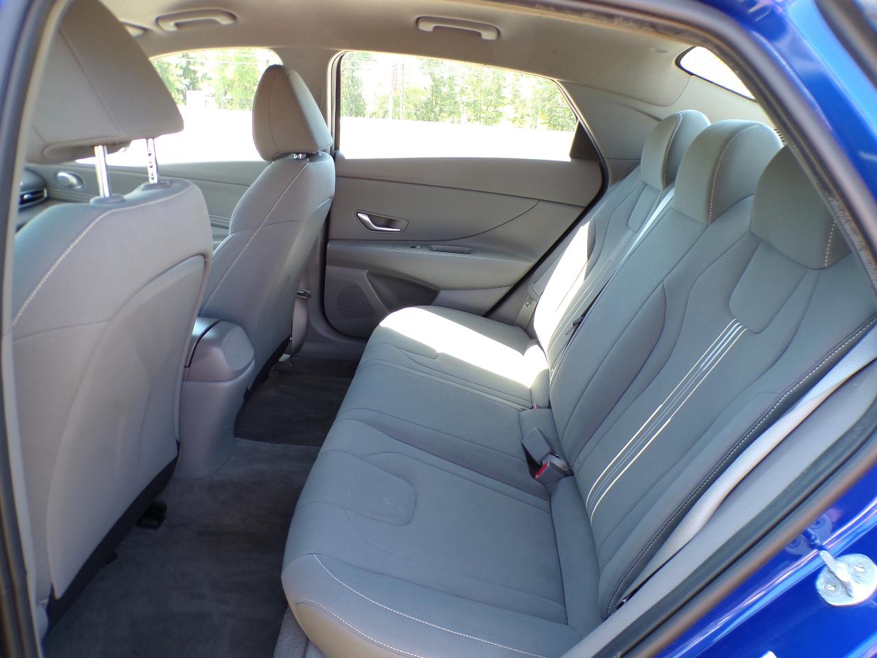 Hyundai Elantra SEL 2023