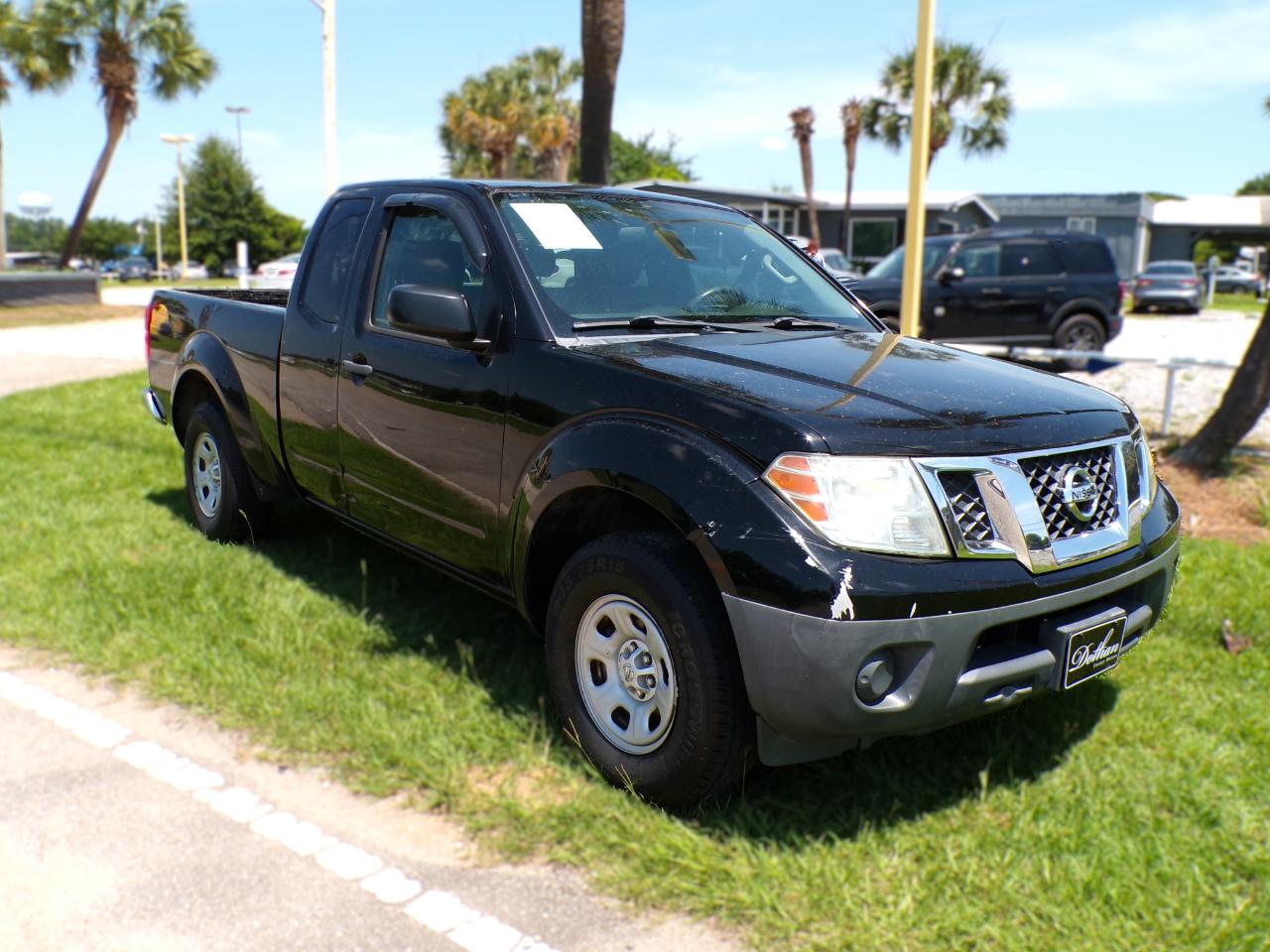 Nissan Frontier  2015