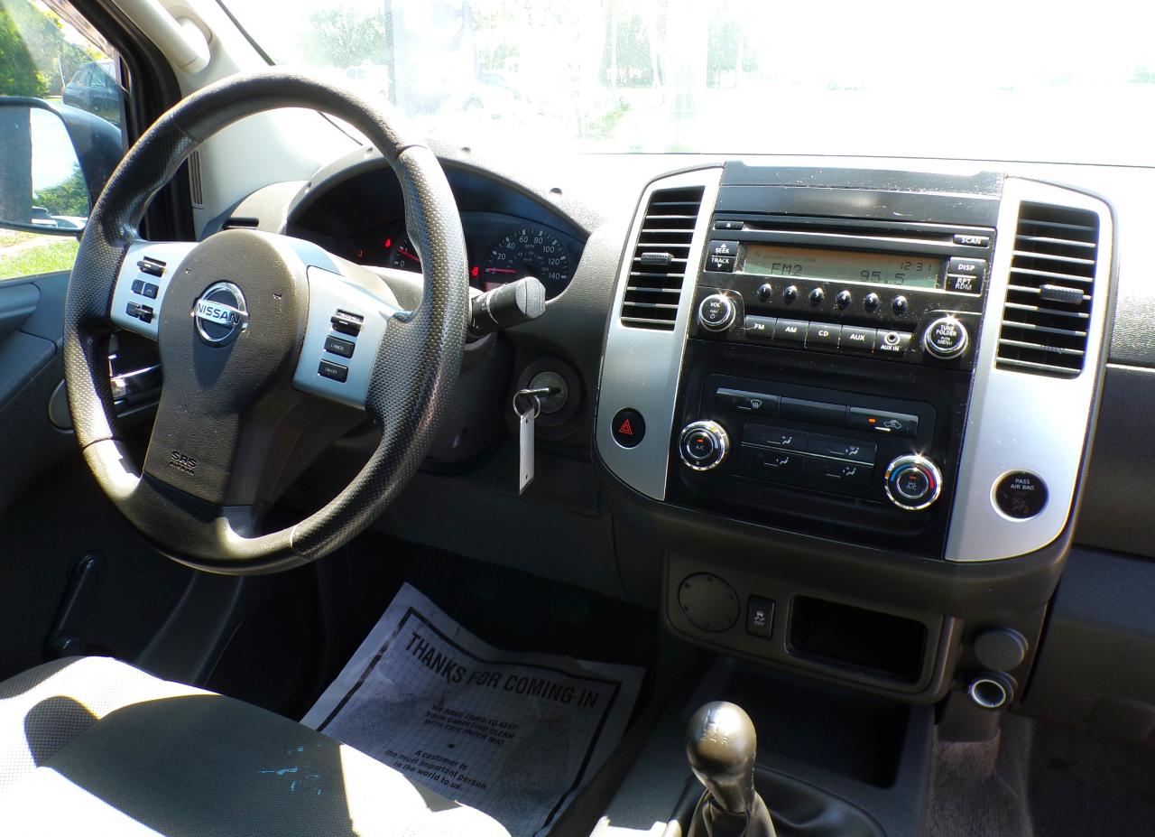 Nissan Frontier  2015