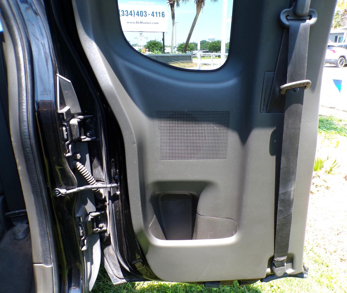 Nissan Frontier  2015