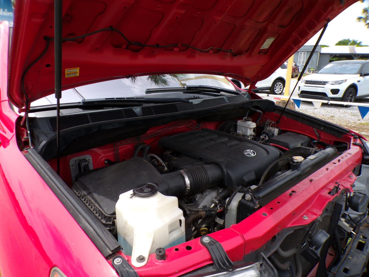 Toyota Tundra  2013
