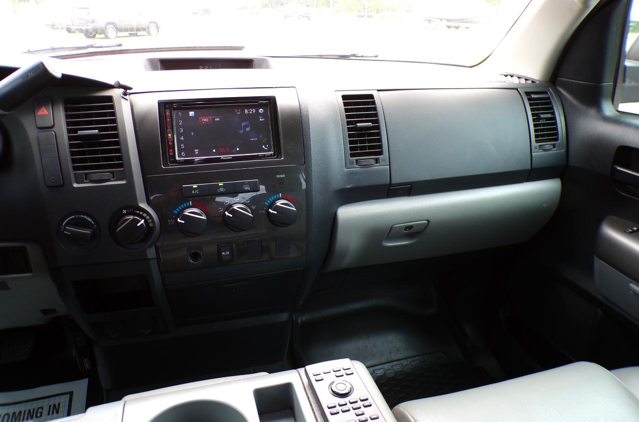Toyota Tundra  2013