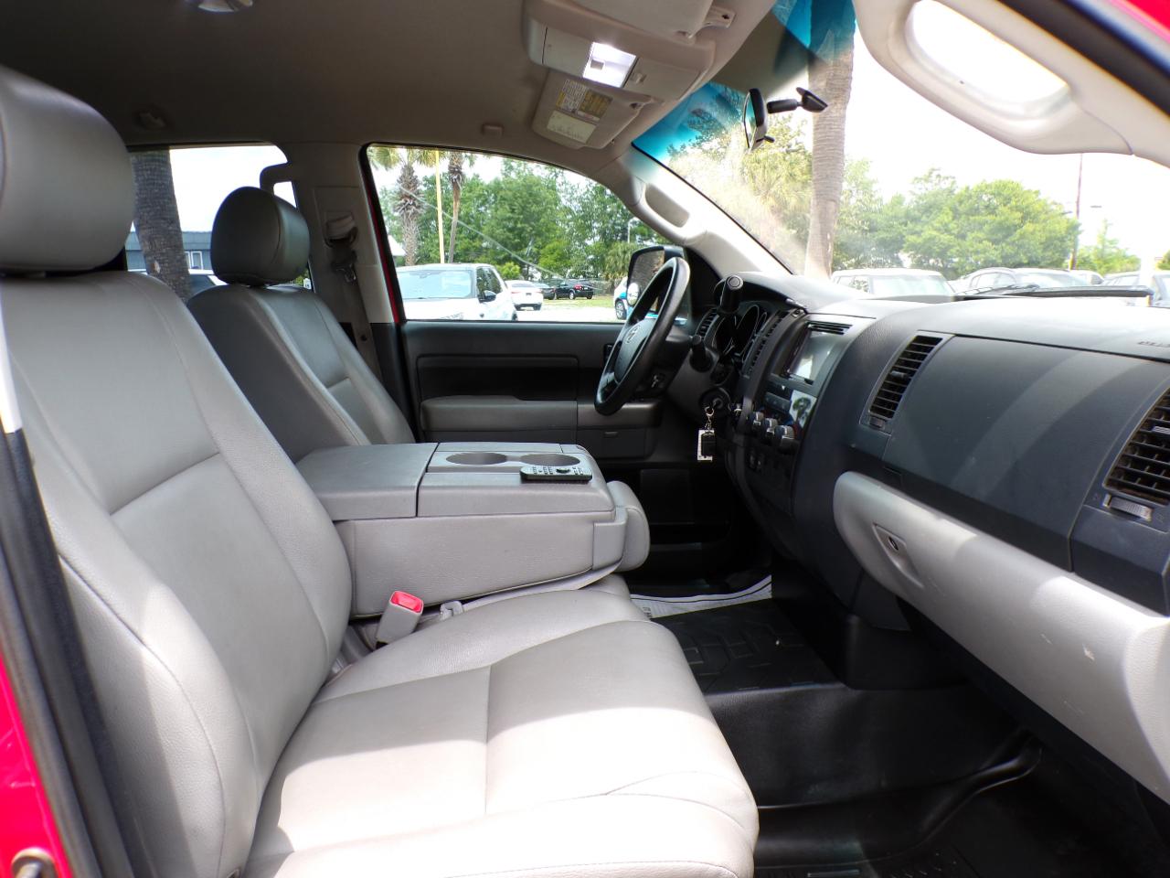 Toyota Tundra  2013