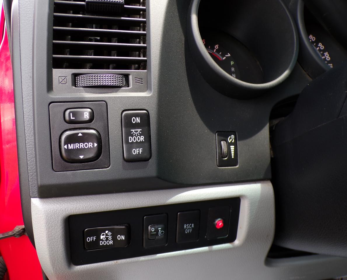 Toyota Tundra  2013