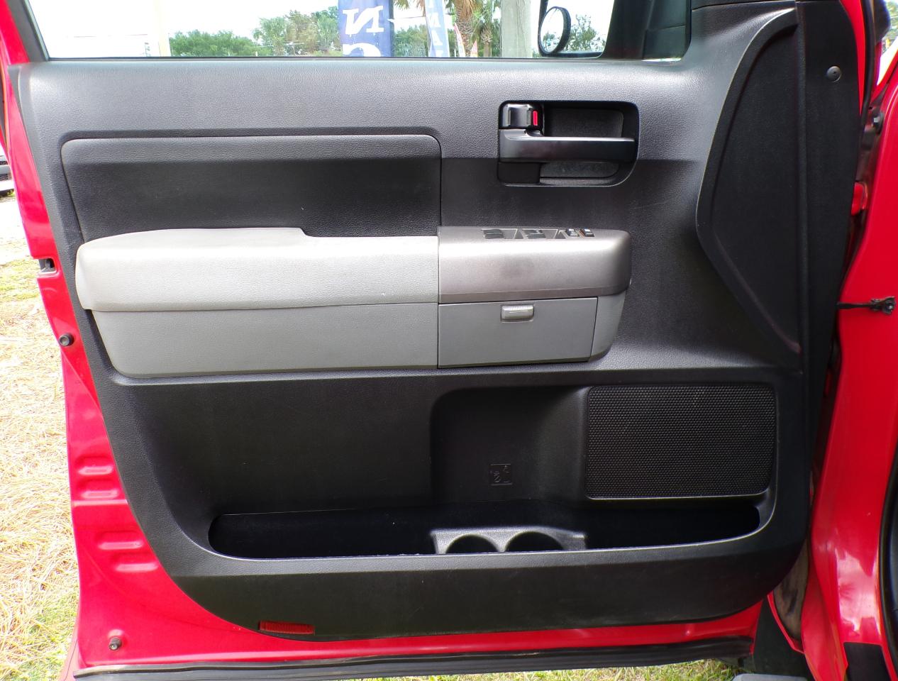 Toyota Tundra  2013