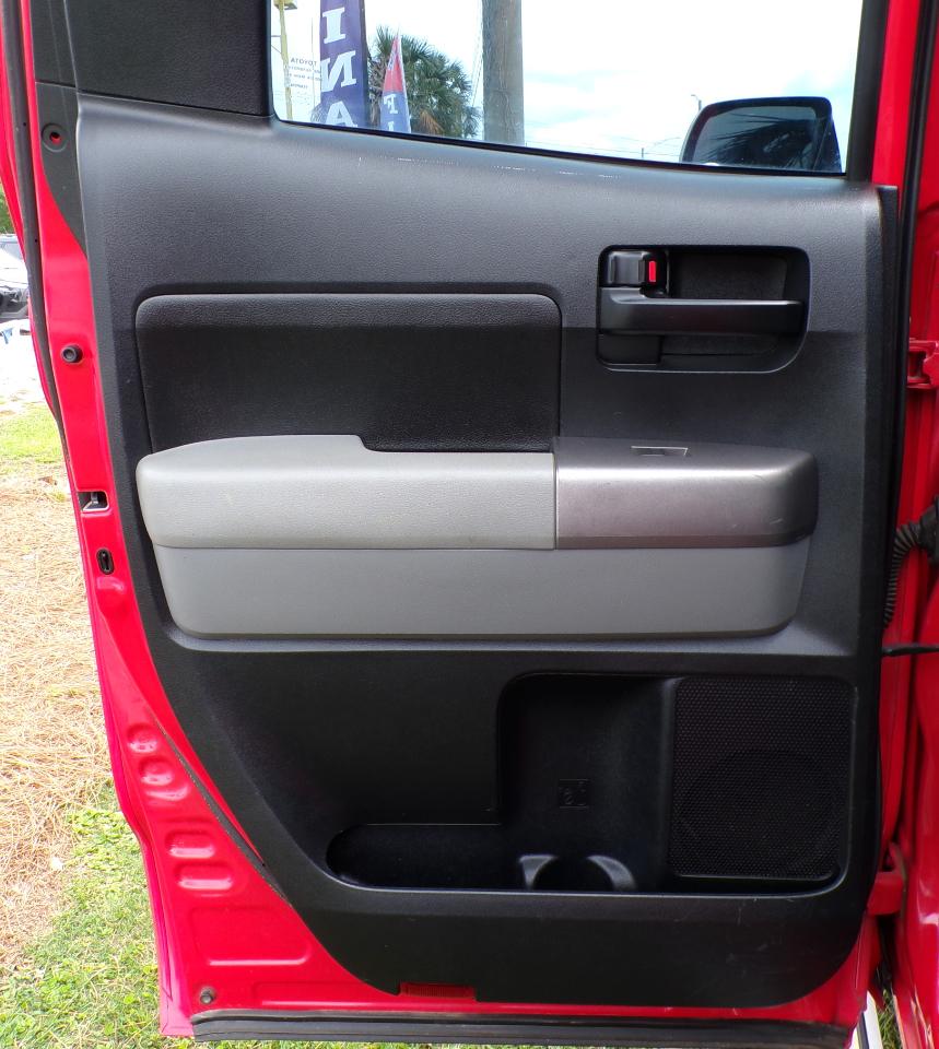 Toyota Tundra  2013