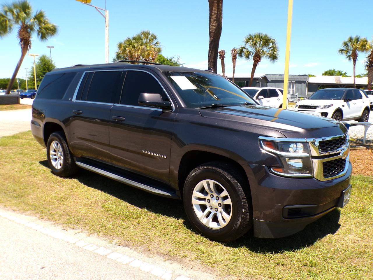 Chevrolet Suburban LT 2017